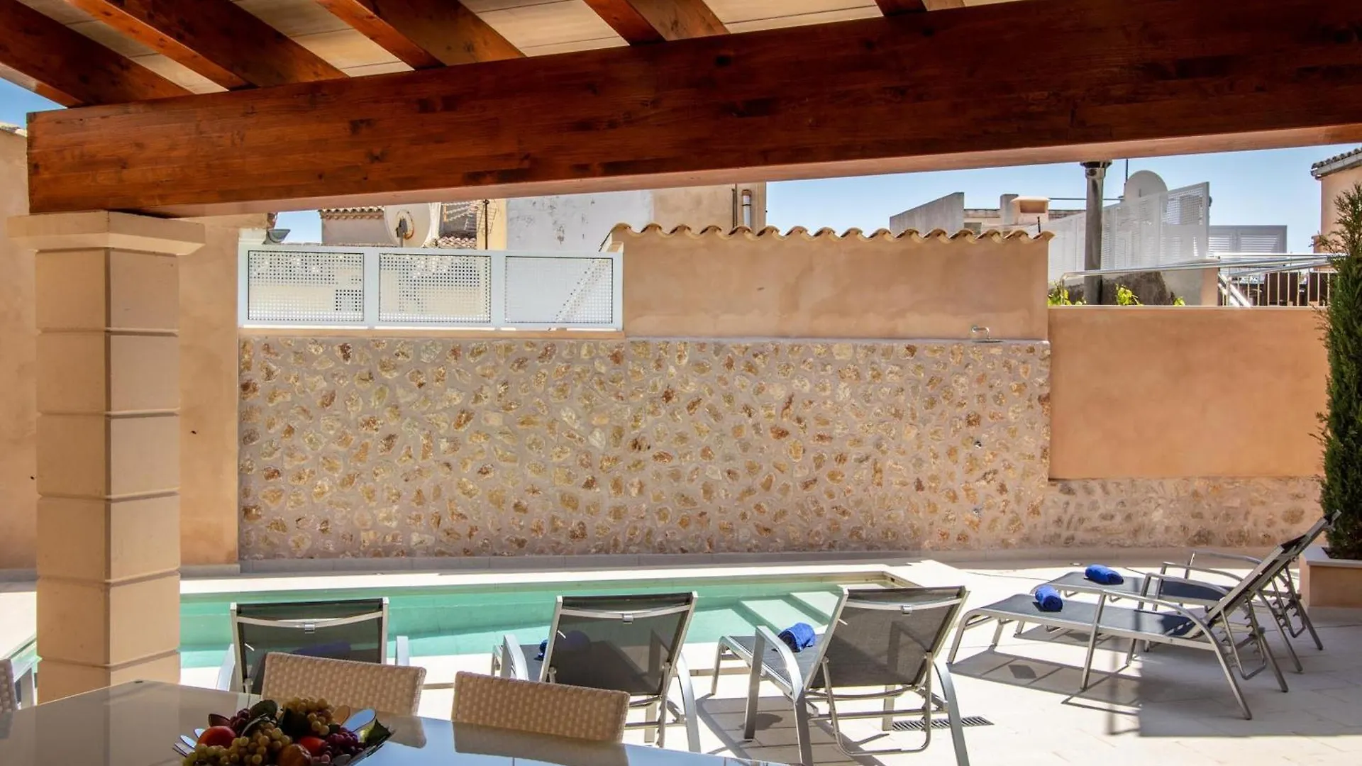 Villa Historic Pollensa Townhouse Casa Roca Horta 4 Bedrooms Sun Terrace Town Mountain Views