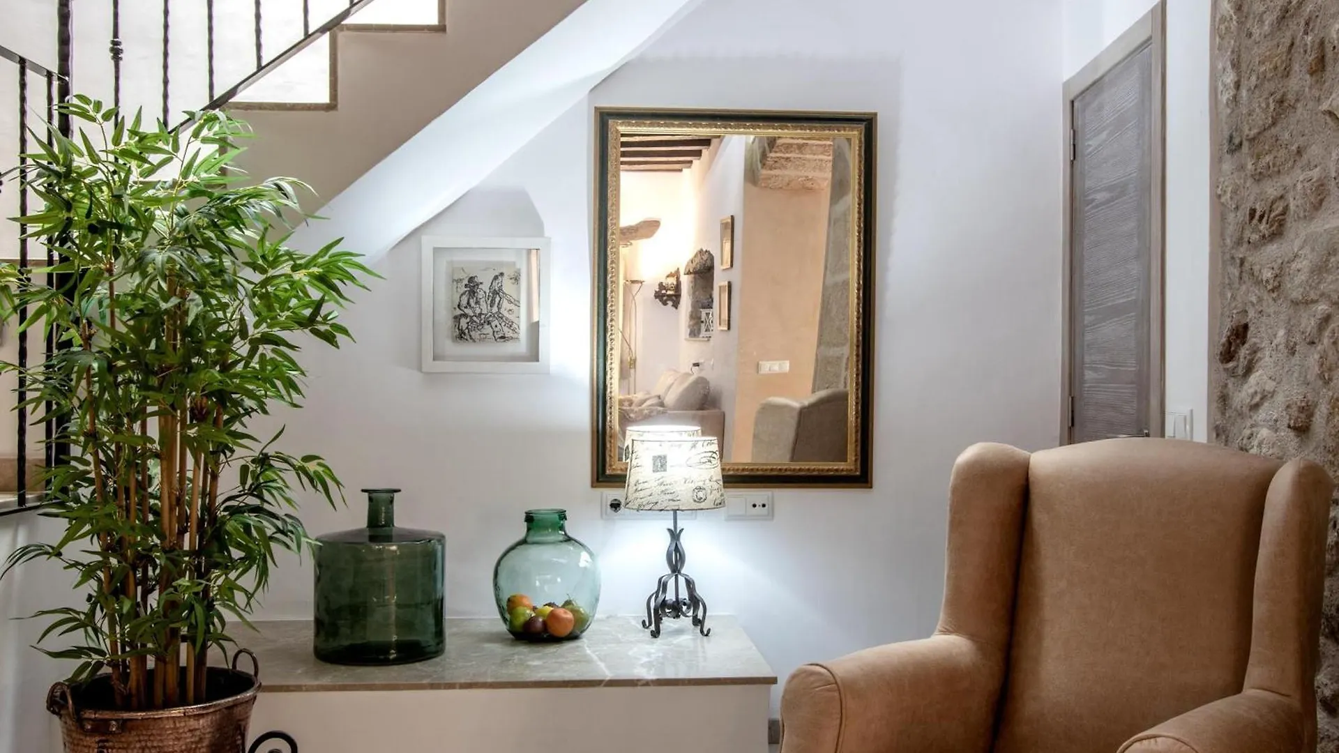 Villa Historic Pollensa Townhouse Casa Roca Horta 4 Bedrooms Sun Terrace Town Mountain Views