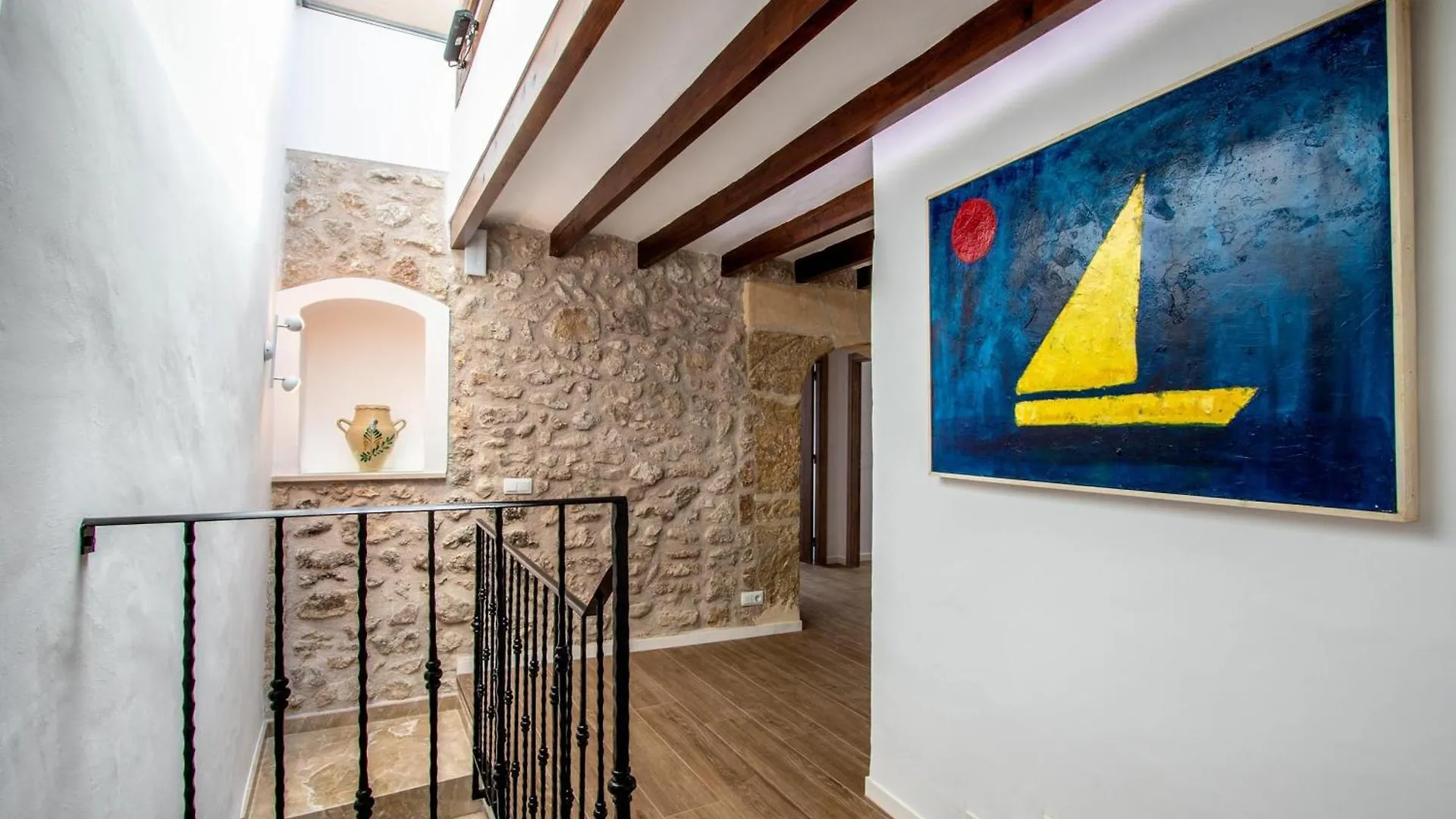 Villa Historic Pollensa Townhouse Casa Roca Horta 4 Bedrooms Sun Terrace Town Mountain Views