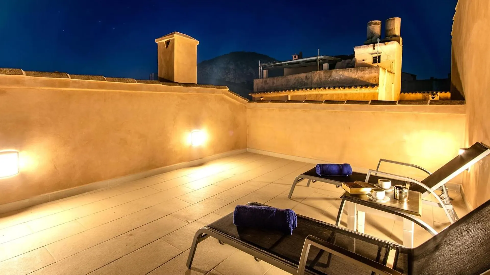 Historic Pollensa Townhouse Casa Roca Horta 4 Bedrooms Sun Terrace Town Mountain Views 0*, Pollença İspanya