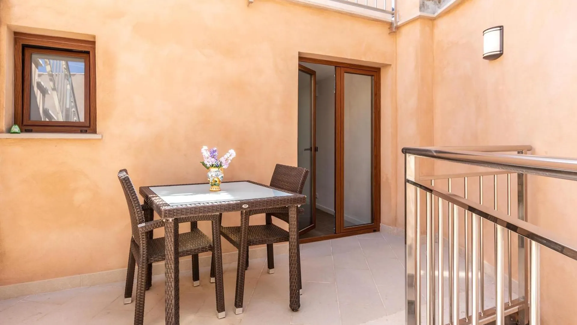 Historic Pollensa Townhouse Casa Roca Horta 4 Bedrooms Sun Terrace Town Mountain Views بويينسا
