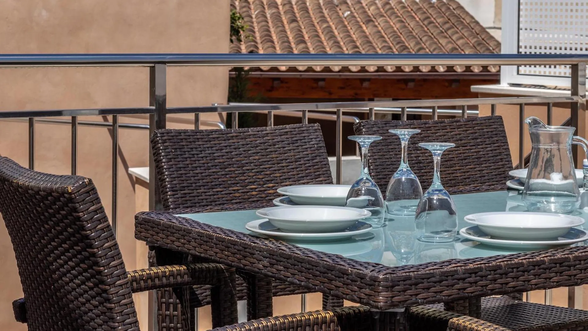 Historic Pollensa Townhouse Casa Roca Horta 4 Bedrooms Sun Terrace Town Mountain Views Villa