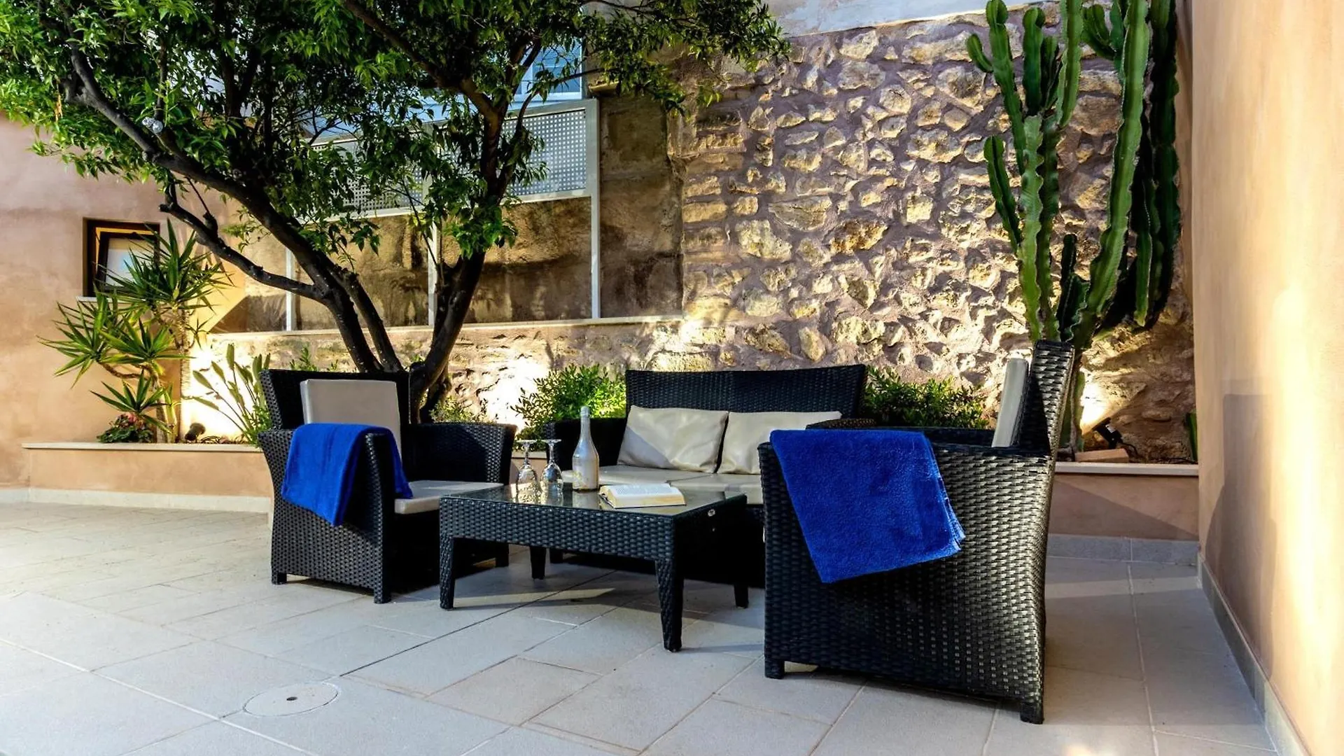 Historic Pollensa Townhouse Casa Roca Horta 4 Bedrooms Sun Terrace Town Mountain Views